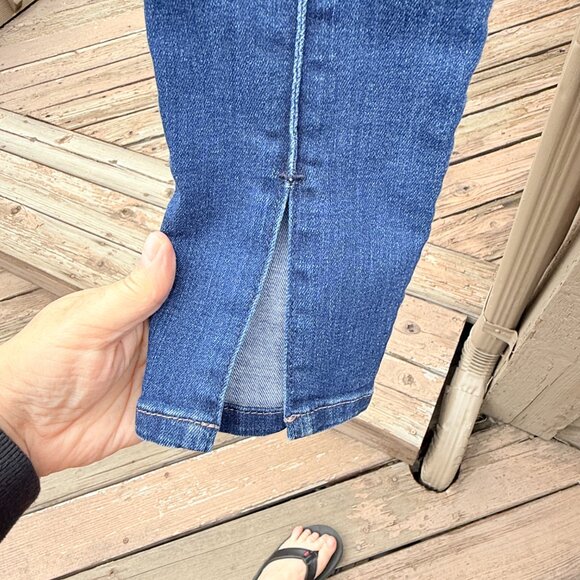 EUC Joe's Jeans Charlie High-Waisted Skinny Ankle Jeans with Slits - Picture 8 of 12